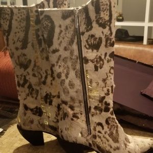 Donald Pilner boots.  Style JAKAB-HE.